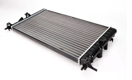 Радиатор на двигателя (ръчна скоростна кутия с климатик) OPEL VECTRA B 2.5/2.6 THERMOTEC  D7X015TT